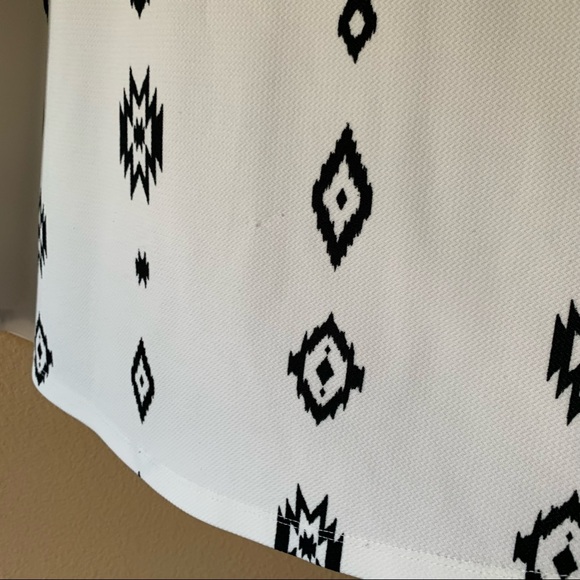Zara White Aztec Mini Dress - Size Small - Picture 6 of 6